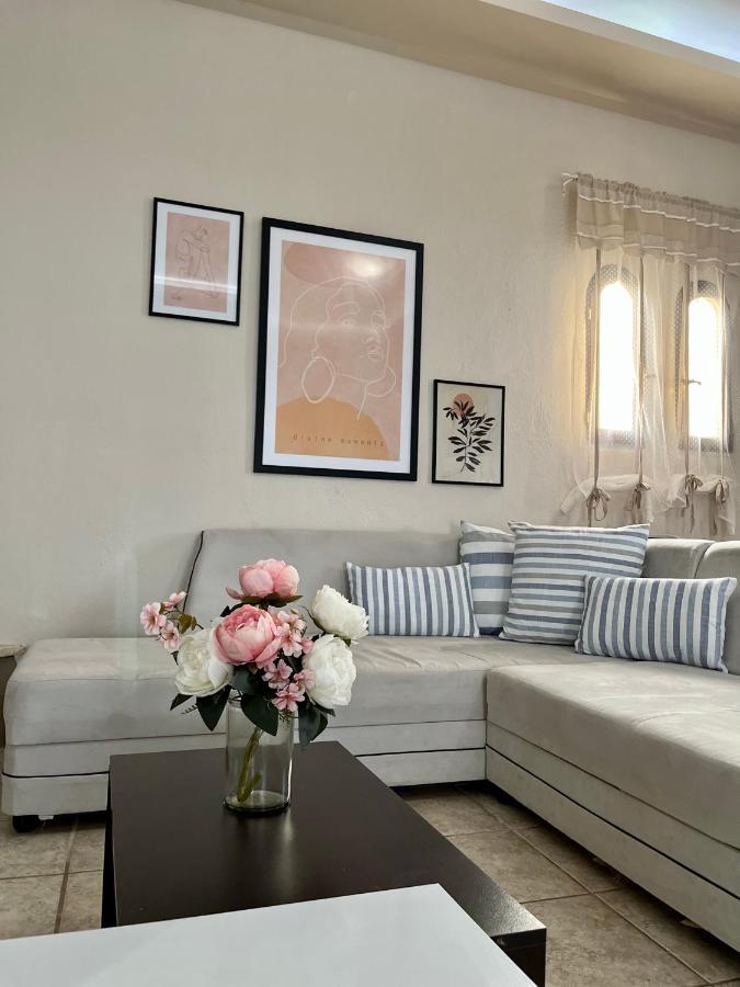 Villa Karolina เนอาโปติไดอา ภายนอก รูปภาพ