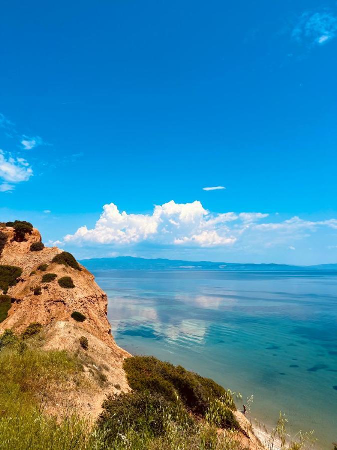 Villa Karolina เนอาโปติไดอา ภายนอก รูปภาพ