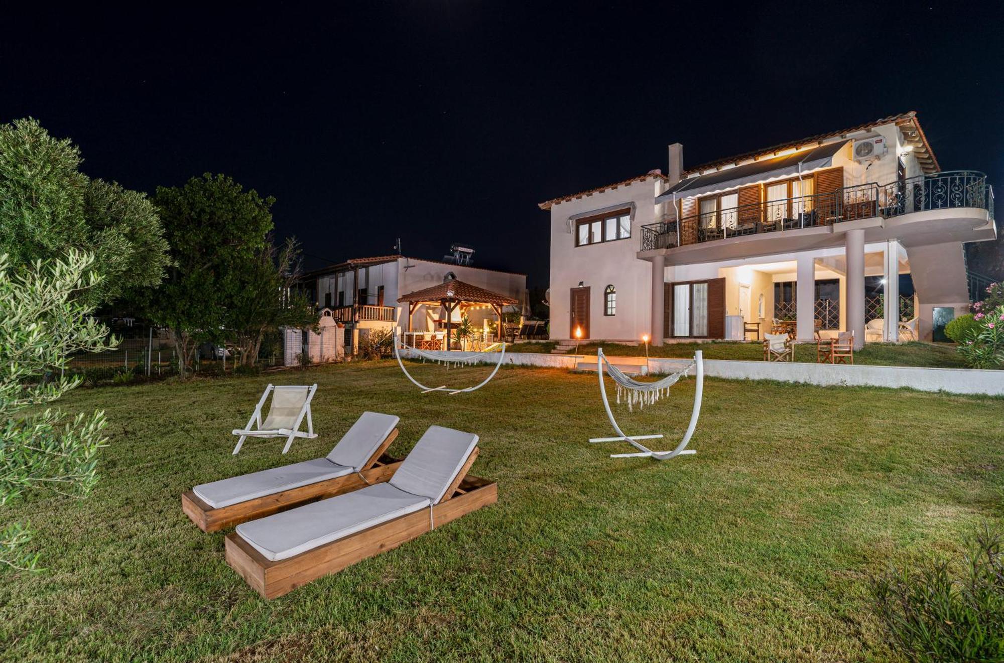 Villa Karolina เนอาโปติไดอา ภายนอก รูปภาพ